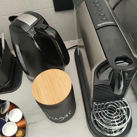 Sakura Suite Генуа Екстериор снимка